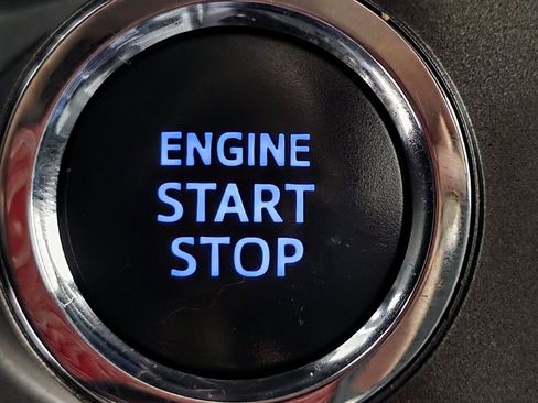 Used 2016 Toyota Tacoma TRD Sport image 42