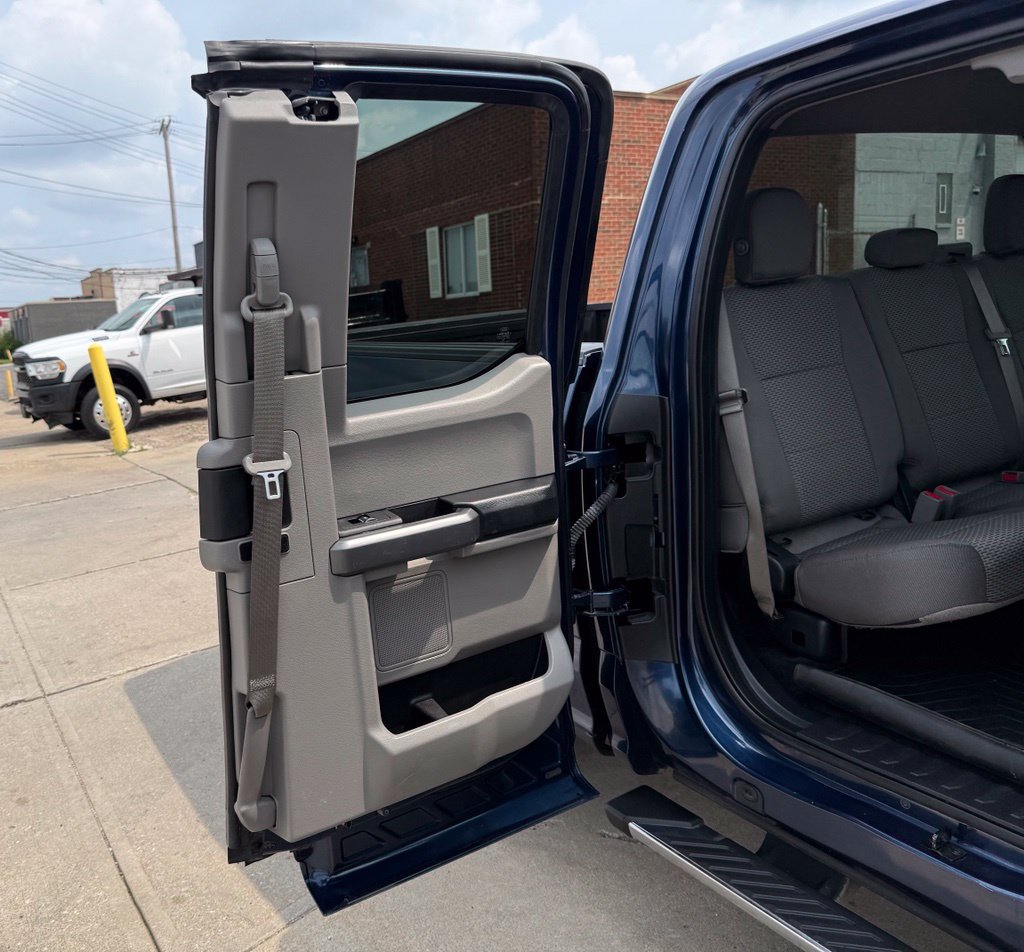 Used 2015 Ford F150 XLT w/ Equipment Group 301A Mid AWD/4WD image 25