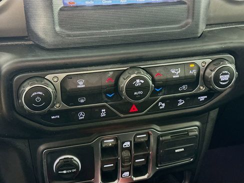 Used 2020 Jeep Wrangler Unlimited Sport S AWD/4WD image 15