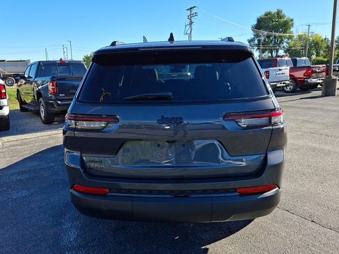 Certified 2025 Jeep Grand Cherokee L Altitude image 7