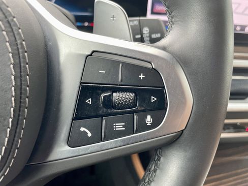 Used 2024 BMW X7 xDrive40i w/ M Sport Package image 22