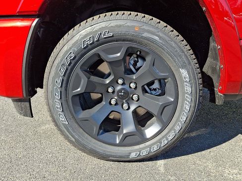 New 2026 RAM 1500 Big Horn AWD/4WD image 6