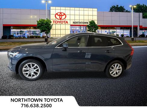 Used 2019 Volvo XC60 T5 Momentum w/ Multimedia Package AWD/4WD image 12