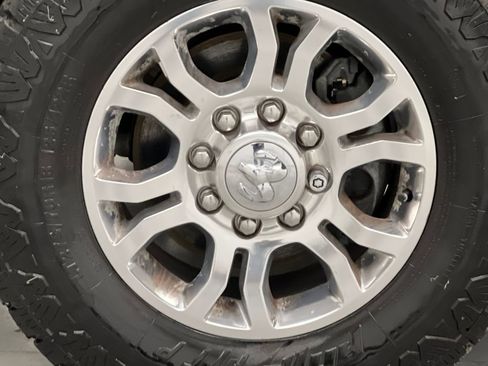 Used 2018 RAM 2500 Laramie image 65