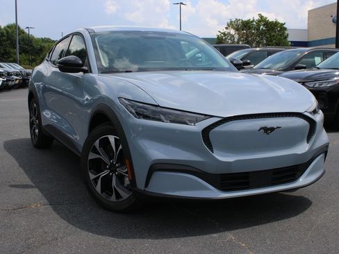 New 2026 Ford Mustang Mach-E Select RWD image 10