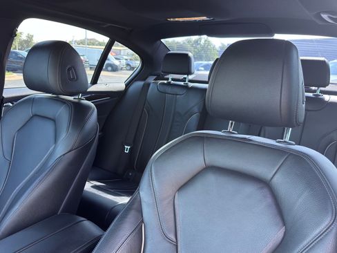 Used 2017 BMW 540i RWD image 10