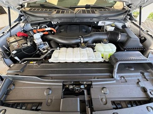 Used 2023 Ford F150 Lariat w/ Equipment Group 502A High AWD/4WD image 29