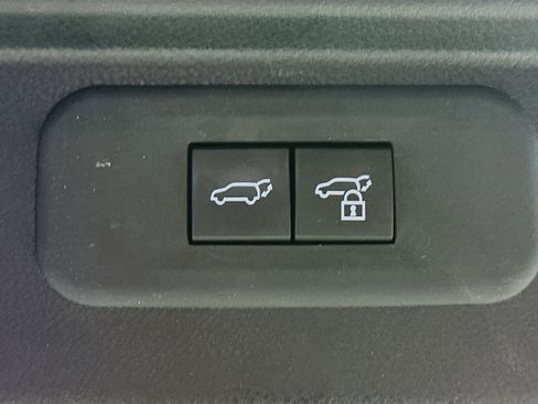 Used 2025 Toyota Grand Highlander AWD image 31