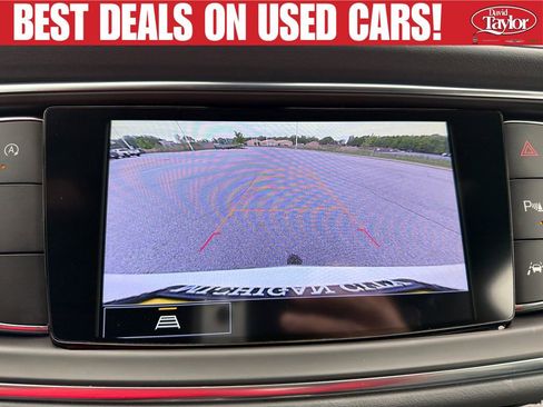 Used 2023 Buick Enclave Essence FWD image 13