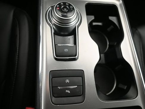 Certified 2024 Ford Edge Titanium AWD/4WD image 17