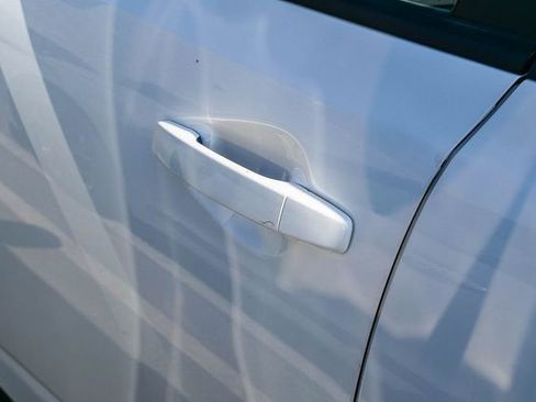 Certified 2025 Kia Soul LX w/ LX Technology Package FWD image 10