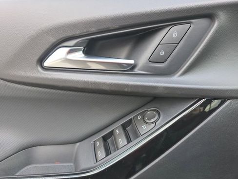 New 2026 Chevrolet Equinox LT w/ Safety and Technology Package FWD image 23