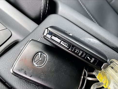 Used 2025 MAZDA MX-5 Miata Grand Touring w/ Weather Package image 13