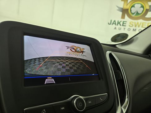 Used 2020 Chevrolet Equinox LS w/ LS Convenience Package FWD image 19
