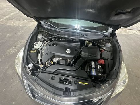 Used 2015 Nissan Altima 2.5 SV w/ Convenience Package FWD image 22