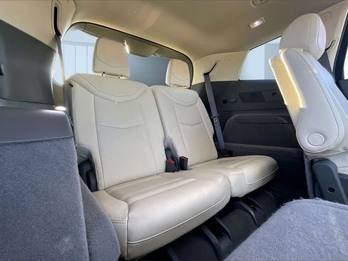 Used 2023 Cadillac XT6 Premium Luxury w/ Technology Package image 28