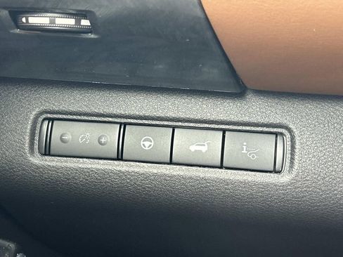 New 2026 Nissan Pathfinder Platinum AWD/4WD image 28