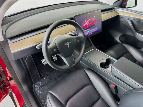 Used 2023 Tesla Model Y Performance AWD/4WD image 2