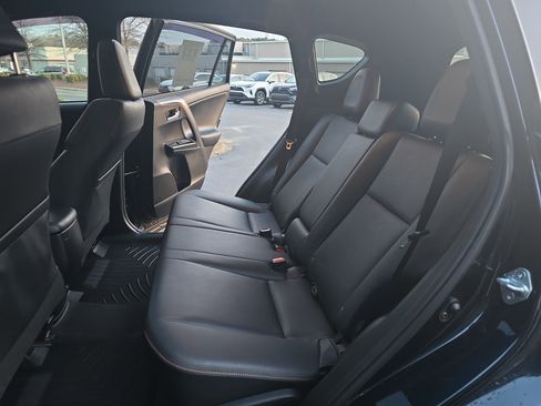 Used 2017 Toyota RAV4 SE w/ Power Special Value Package image 15