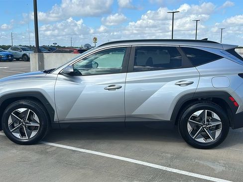 Used 2025 Hyundai Tucson SEL FWD image 9