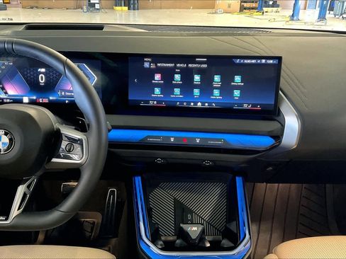 Used 2025 BMW X3 xDrive30i image 6