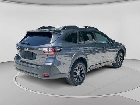Used 2023 Subaru Outback Onyx Edition AWD/4WD image 6