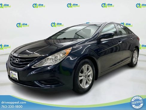 Used 2012 Hyundai Sonata GLS FWD image 2