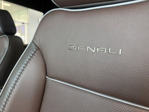 New 2026 GMC Sierra 3500 Denali w/ Technology Package image 17