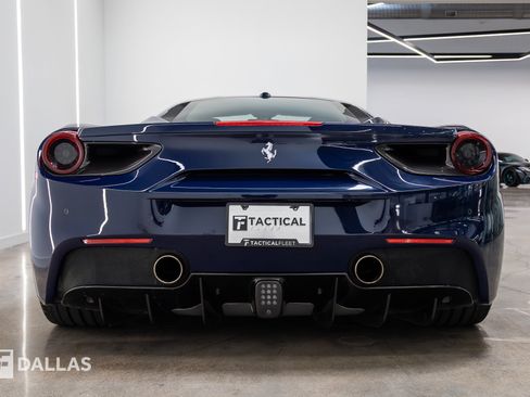 Used 2017 Ferrari 488 GTB RWD image 12