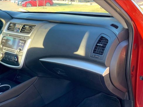Used 2017 Nissan Altima 2.5 S w/ Power Driver Seat Package FWD image 18
