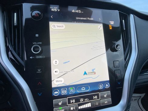 Used 2025 Subaru Outback Limited image 19