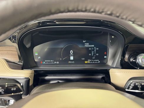 Certified 2022 Lincoln Corsair Reserve w/ Equipment Group 201A image 28