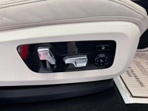 Used 2019 BMW X7 xDrive40i w/ Premium Package image 14