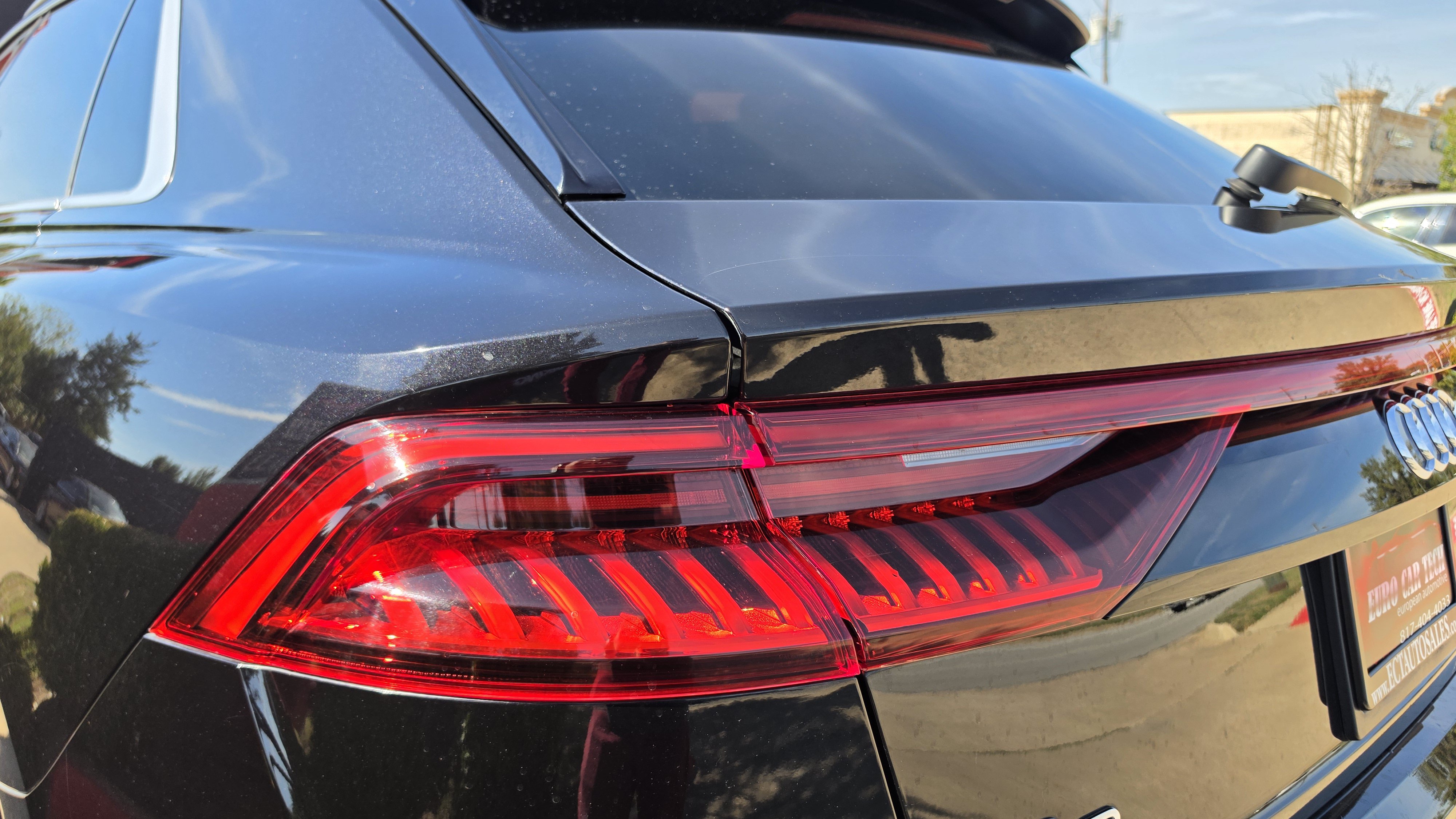 Used 2019 Audi Q8 Premium w/ Convenience Package AWD/4WD image 10