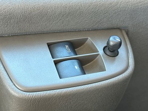 Used 2024 Chevrolet Express 3500 LT w/ LT Preferred Equipment Group image 16