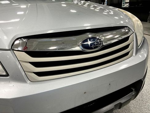 Used 2012 Subaru Outback 2.5i Premium AWD/4WD image 32