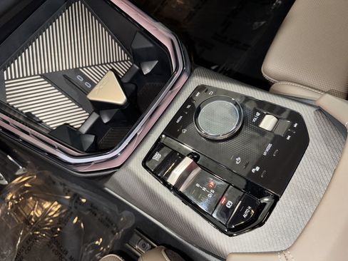 Used 2025 BMW X3 xDrive30i w/ Premium Package image 30