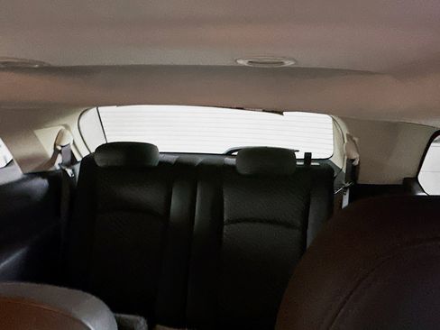 Used 2019 Dodge Journey SE image 28