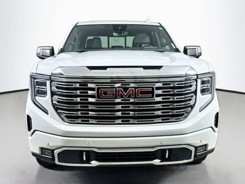 Used 2024 GMC Sierra 1500 Denali AWD/4WD image 2