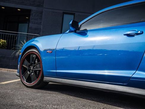 Used 2013 Chevrolet Camaro SS w/ Hot Wheels Special Edition image 29