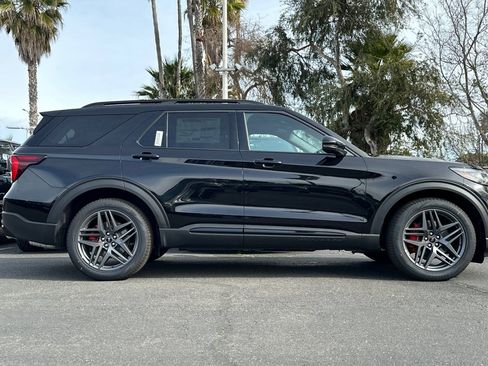 New 2026 Ford Explorer ST w/ Sun And Sound Package image 11