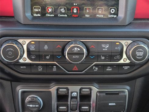 Used 2020 Jeep Gladiator Rubicon image 19