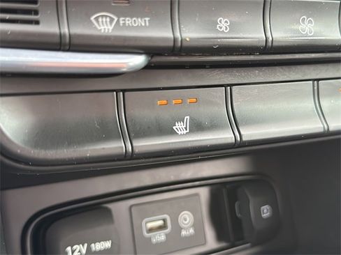 Used 2019 Hyundai Santa Fe SEL image 31