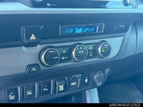 Used 2021 Toyota Tacoma TRD Off-Road w/ Technology Package image 21