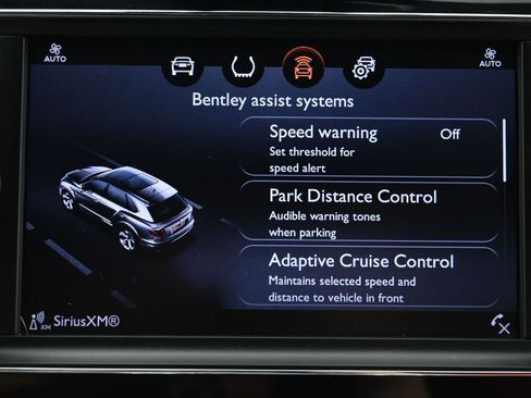 Used 2018 Bentley Bentayga image 48