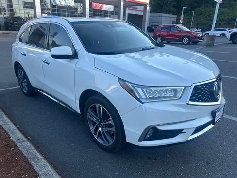 Used 2017 Acura MDX SH-AWD w/ Advance Package image 3