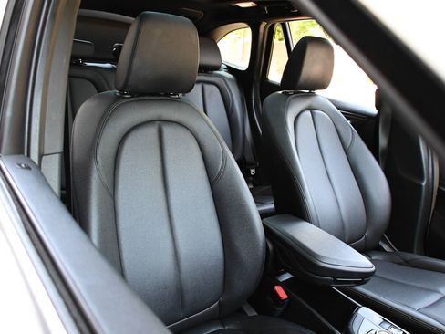 Used 2020 BMW X1 sDrive28i w/ Convenience Package FWD image 12