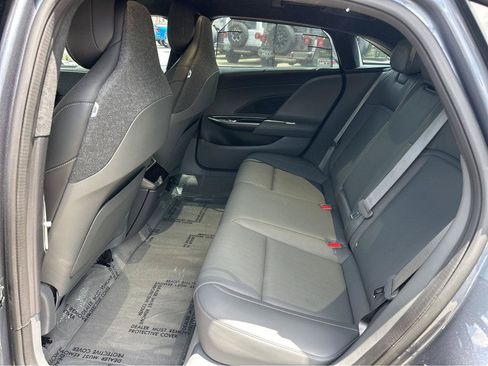 Used 2024 Lucid Air Touring AWD/4WD image 10