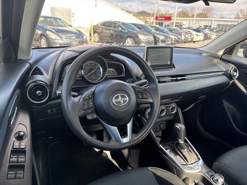 Used 2016 Scion iA image 12