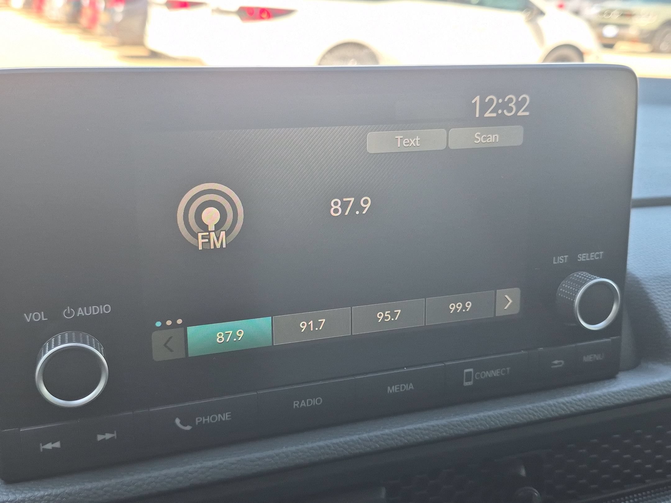 Used 2025 Honda CR-V LX image 19